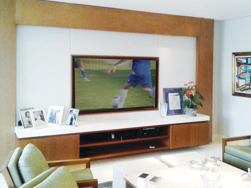 Home Theater executado pela Marcenaria Ensaios e Modelos