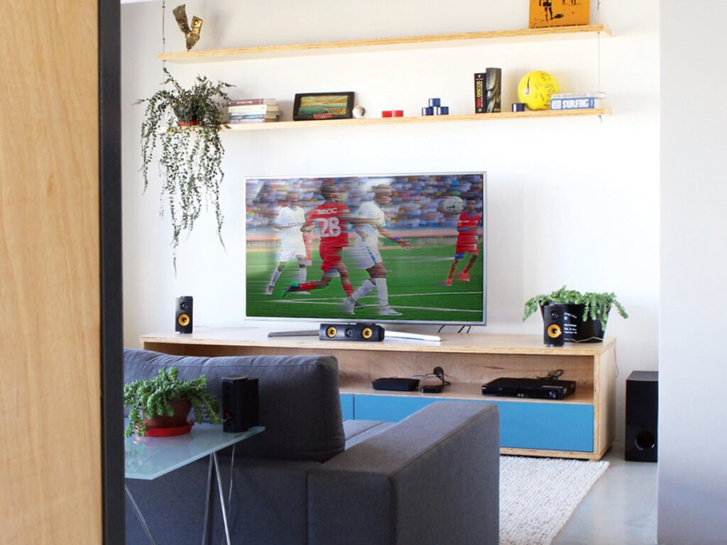 Home Theater executado pela Marcenaria Ensaios e Modelos