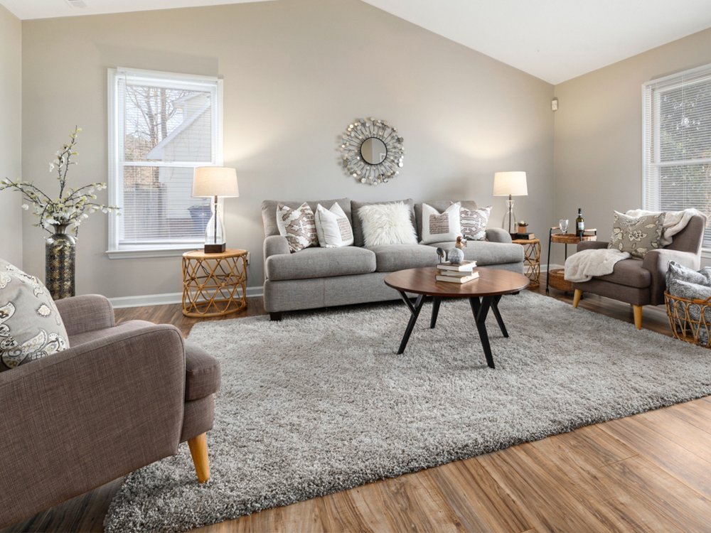 Ambiente com decoração neutra. Foto Pexels / Curtis Adams
