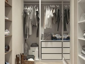 Closet em MDF laminado cor sólida Areia. Foto Pexels / Vika Glitter
